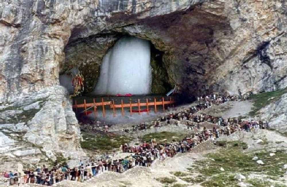 અમરનાથ ગુફાનો ઈતિહાસ: આખરે કેવી રીતે આપોઆપ બની જાય છે બરફનું શિવલિંગ? જાણો પૌરાણિક કથા અને વિજ્ઞાન